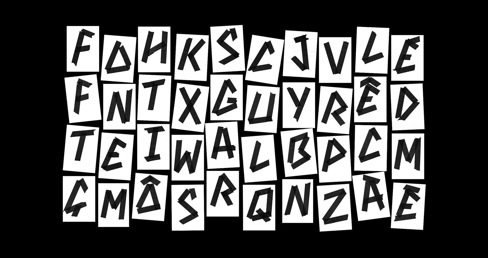 Alphabet complet de la typographie Illico réalisée au scotch