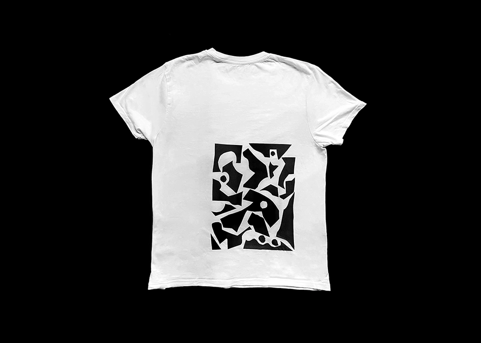 T-shirt sérigraphié avec motif en papier découpé, impression sur coton blanc